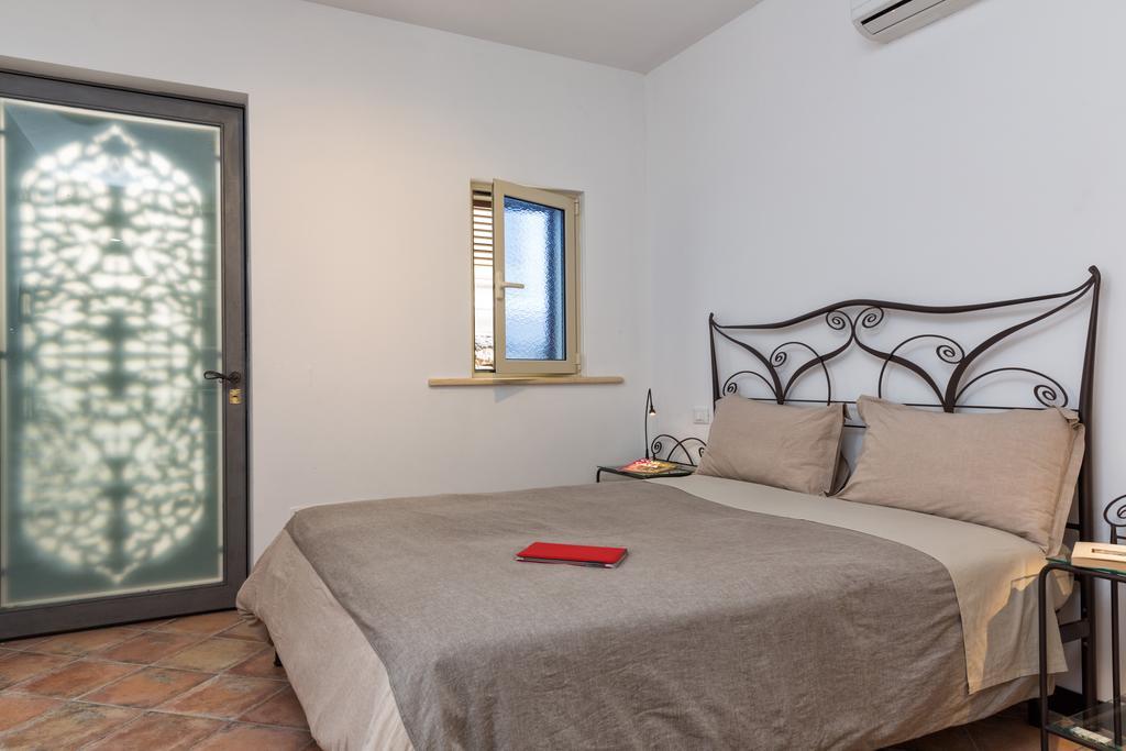 Giasone Apartments Taormina Room photo